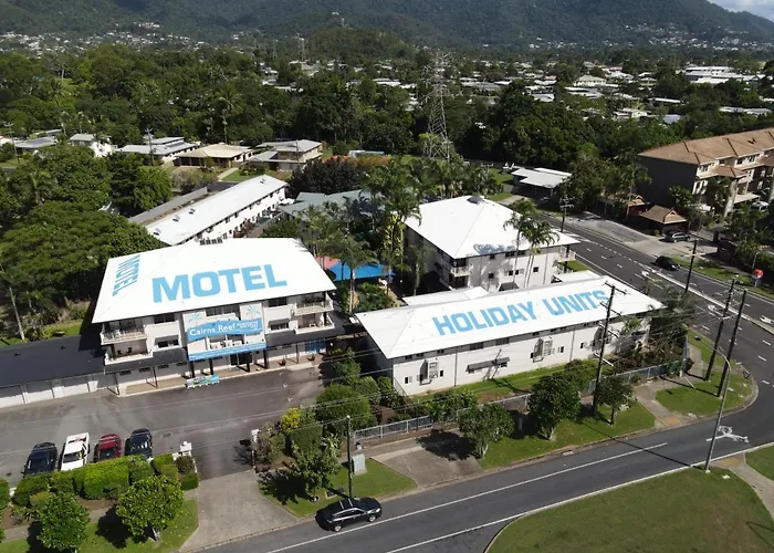 Cairns Reef Apartments & Motel