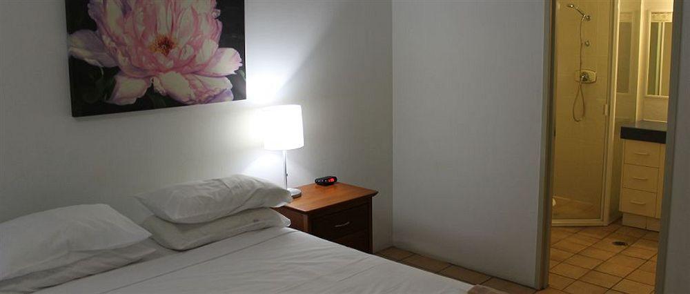 Reef & Motel